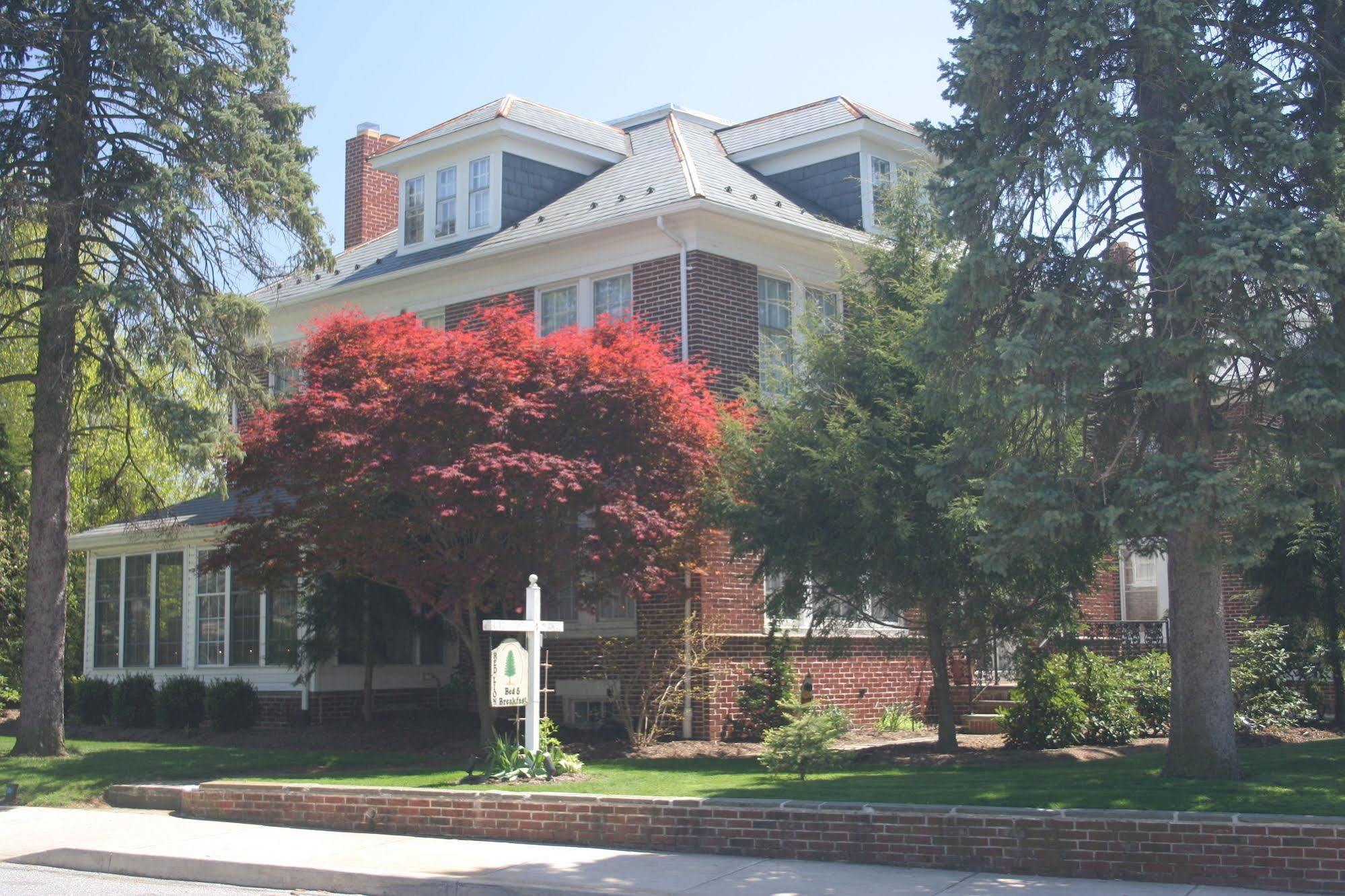 Red Lion Bed & Breakfast Exterior foto